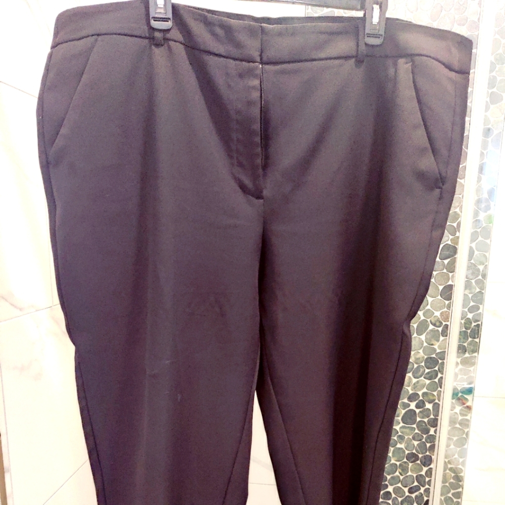 Black Capri